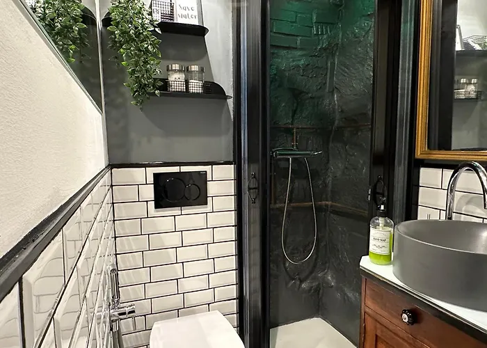 Апартаменти L Essenziale A